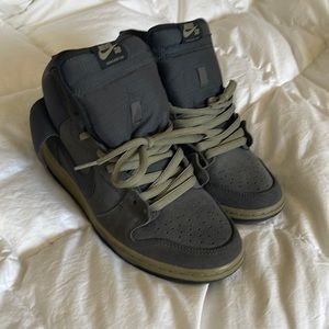 Nike SB Dunk High Anthracite Matte Olive